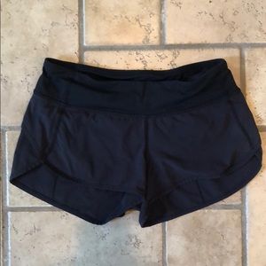 Black Lululemon “speed up shorts” size 4